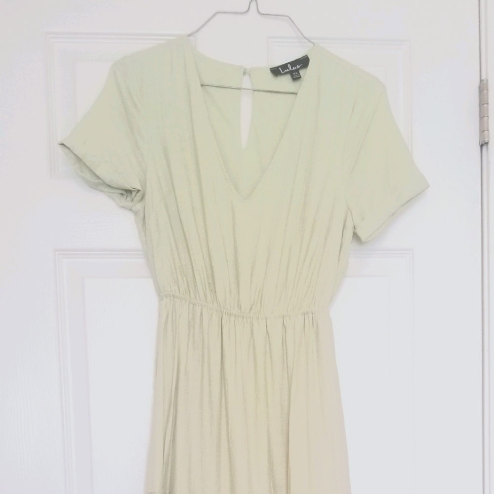 Lulu's Light Green Short Sleeve Tiered Midi Dress
